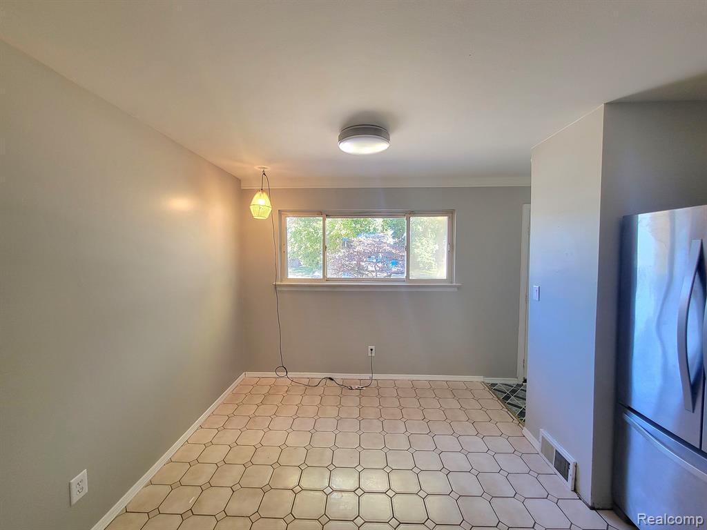 4768 PARENT Avenue, Warren, MI 48092 — Photo 8