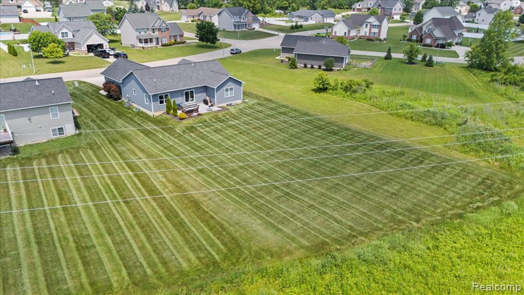 5606 Chatham Lane, Grand Blanc, MI 48439 — Photo 48