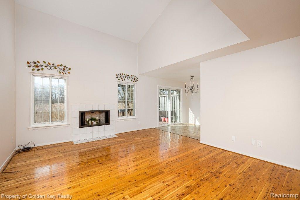 573 WINWOOD, Unit 34, Walled Lake, MI 48390 — Photo 5