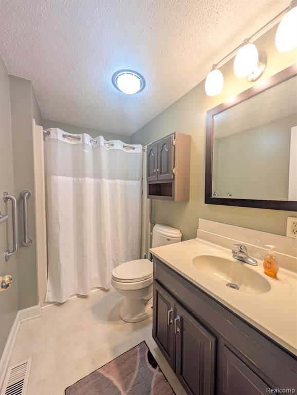636 Park View, Clio, MI 48420 — Photo 11