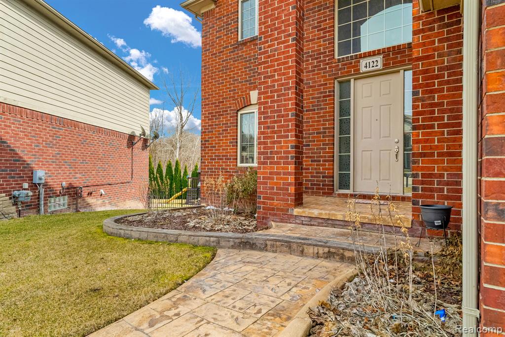 4122 Hawks Nest Road, Utica, MI 48317 — Photo 11