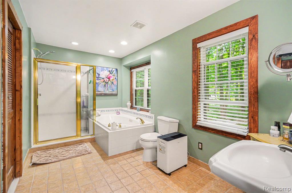 1435 Rolling Hills Drive, Howell, MI 48843 — Photo 15
