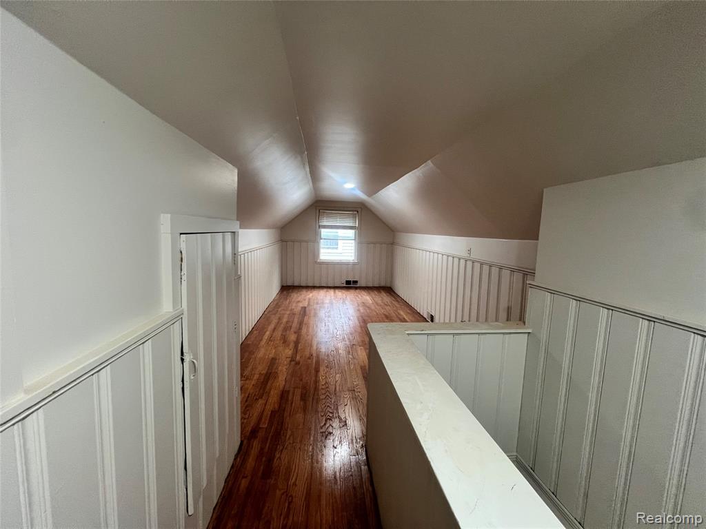 19445 Montrose Street, Detroit, MI 48235 — Photo 11