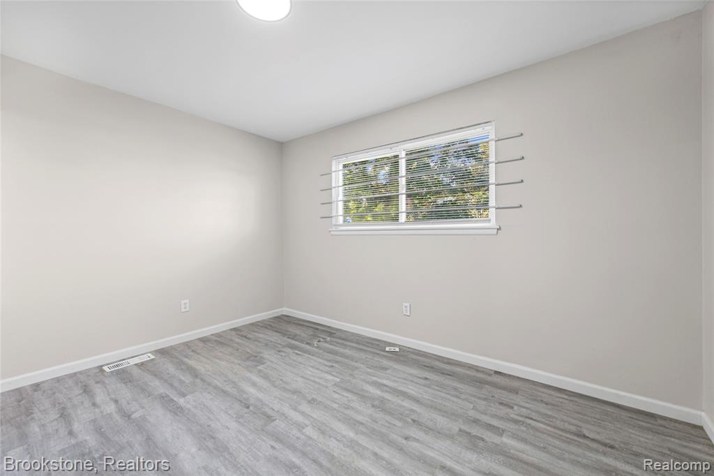 3882 Minnesota Street, Hamtramck, MI 48212 — Photo 11