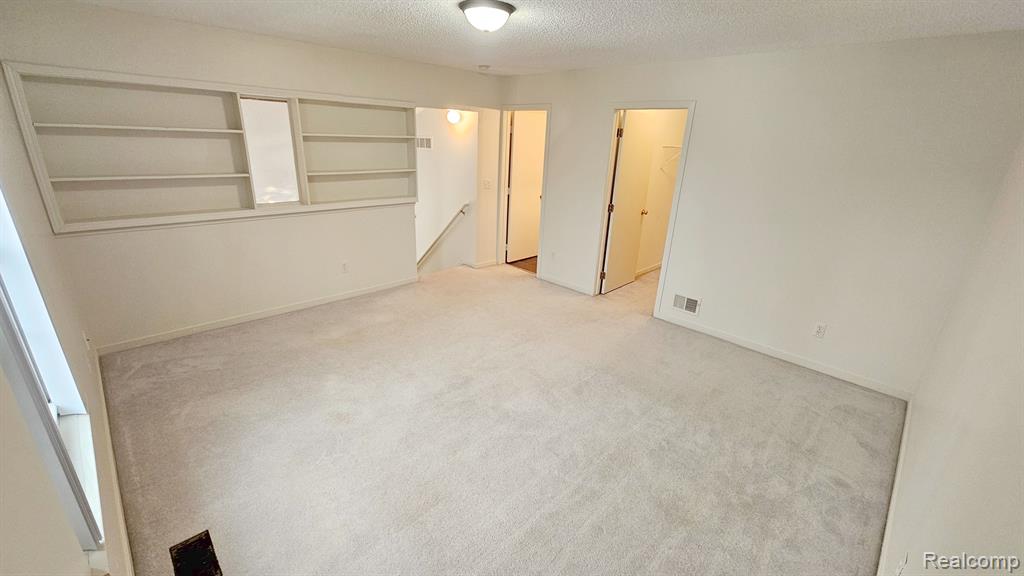 41780 WEBSTER, Novi, MI — Photo 12