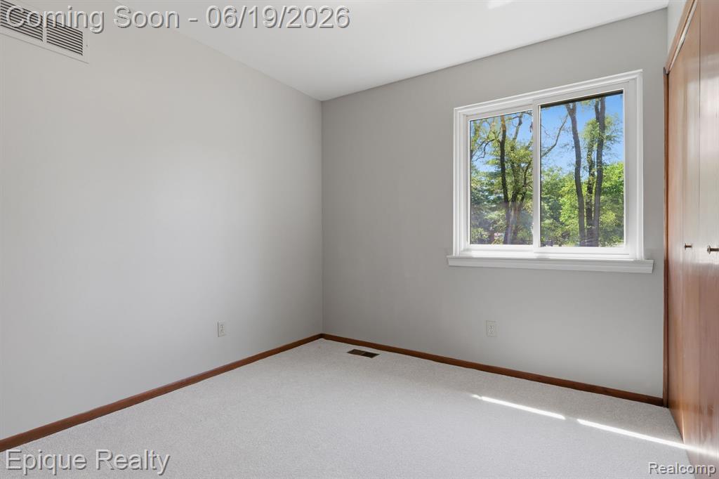 51600 Shelby Road, Utica, MI 48316 — Photo 10