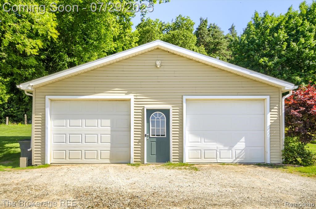 5725 Fostoria Road, Columbiaville, MI 48421 — Photo 9