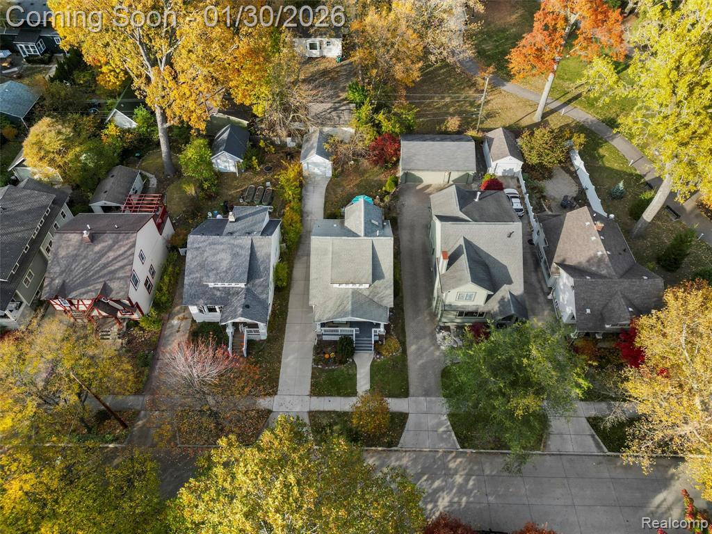81 Wellesley Drive, Pleasant Ridge, MI — Photo 30