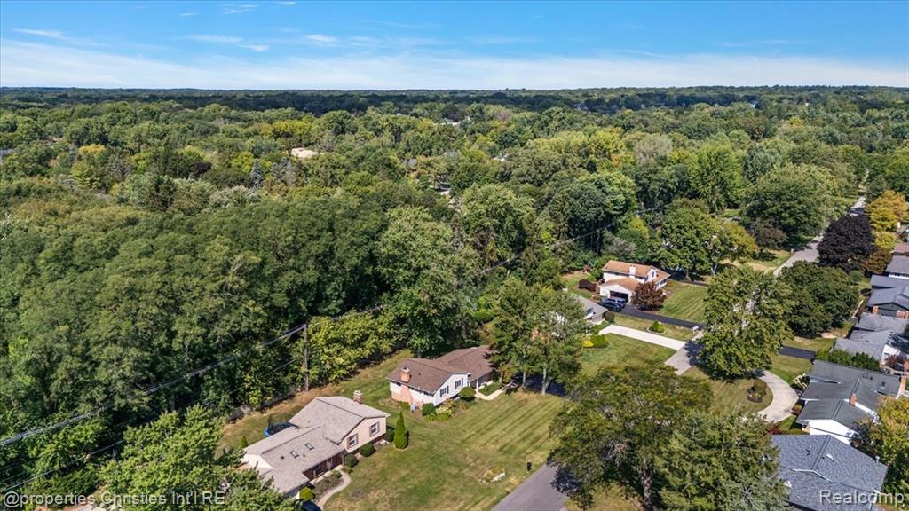 6756 Spruce Drive, Bloomfield Hills, MI 48301 — Photo 38