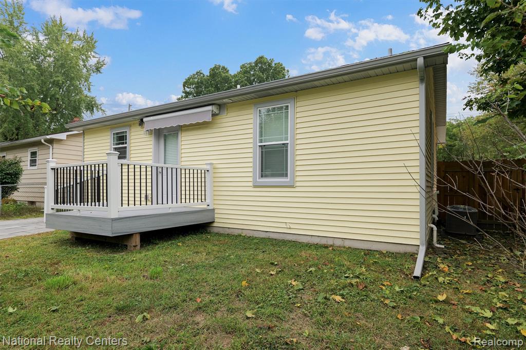 6263 Marywood Avenue, Lansing, MI 48911 — Photo 23