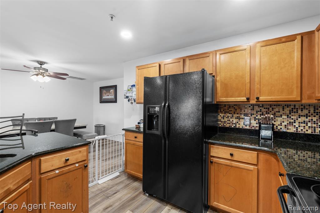 45512 Hidden View Court, Utica, MI 48315 — Photo 15