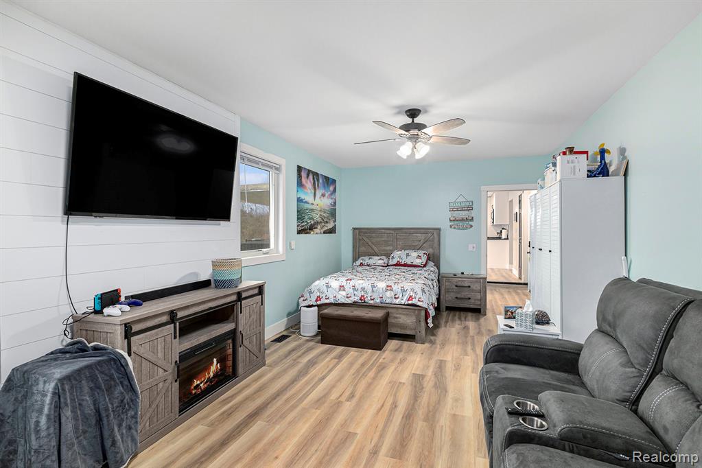 6319 Bristol Road, Swartz Creek, MI 48473 — Photo 17