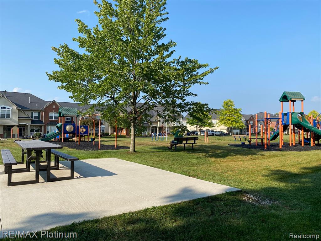 4153 Hampton Ridge Boulevard, 3, Howell, MI 48843 — Photo 17