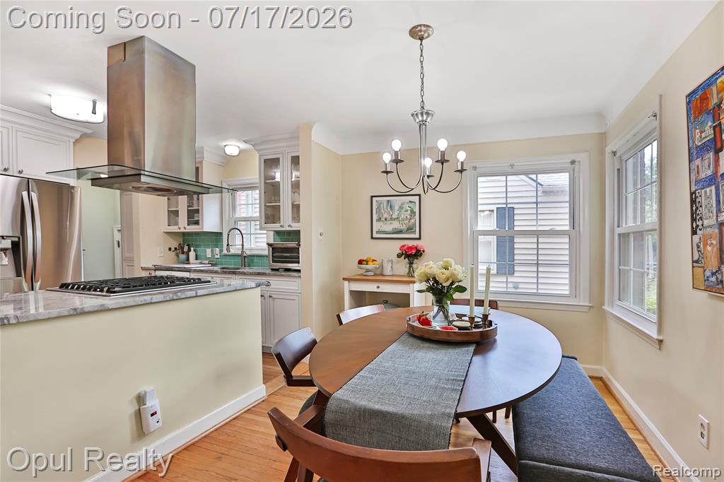 905 Forestdale Road, Royal Oak, MI 48067 — Photo 13