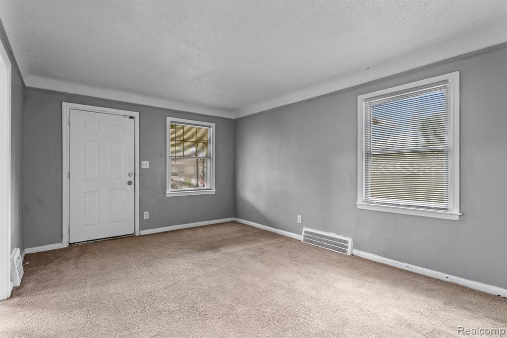7344 WESTWOOD Street, Detroit, MI 48228 — Photo 6