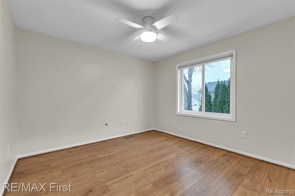 47179 Southern Cross Drive, Macomb, MI 48044 — Photo 18