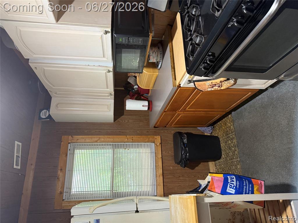 18427 Ryan Road, Detroit, MI 48234 — Photo 3