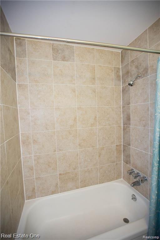 2420 Parmenter Boulevard, Royal Oak, MI 48073 — Photo 11