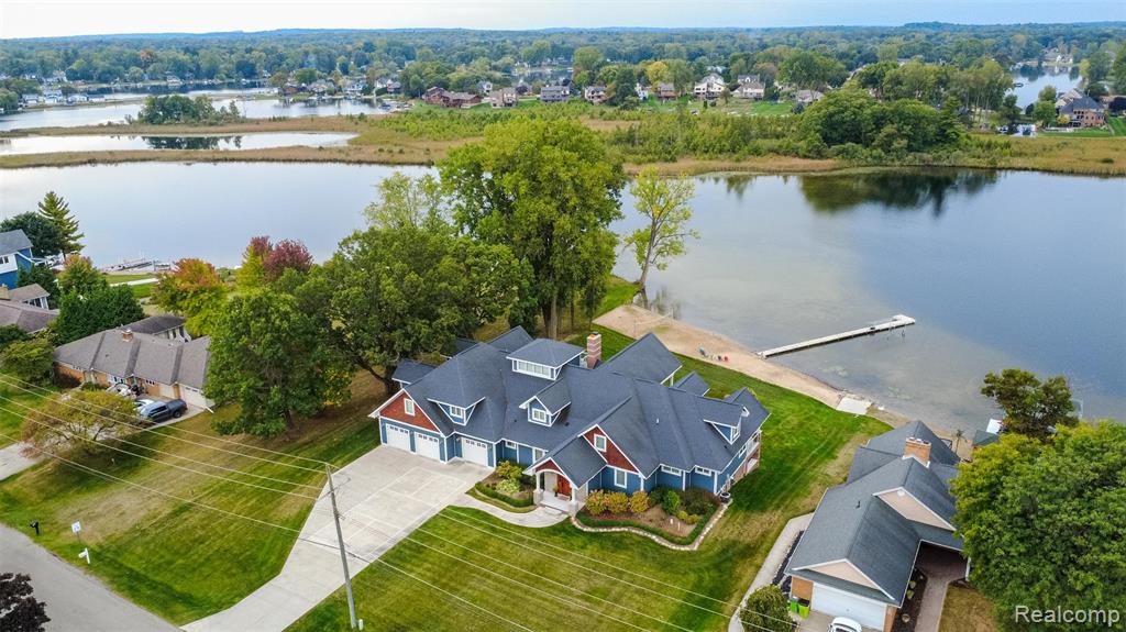 302 Tanview Drive, Oxford, MI, 48371