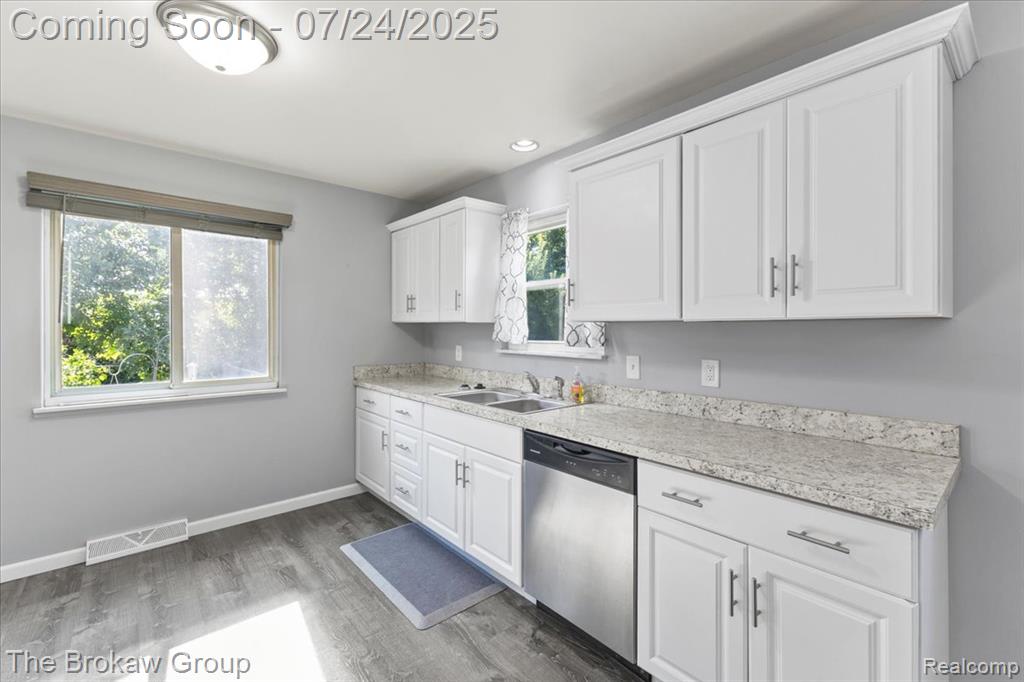 4436 Rosethorn Circle, Burton, MI 48509 — Photo 18