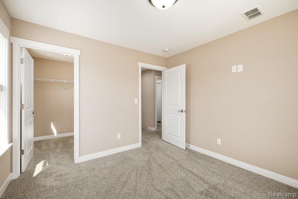 9261 Regency Boulevard, Pinckney, MI 48169 — Photo 22