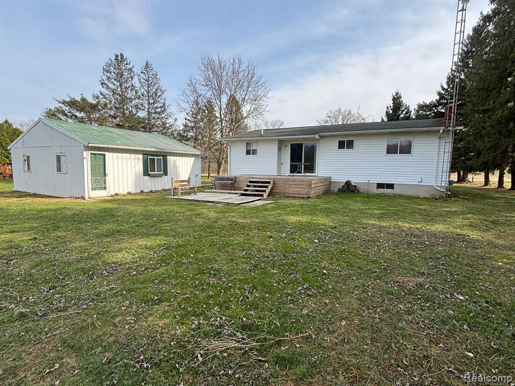8233 FARRAND Road, Otisville, MI 48463 — Photo 18