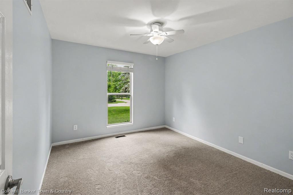 332 Triangle Lake Road, Howell, MI 48843 — Photo 14