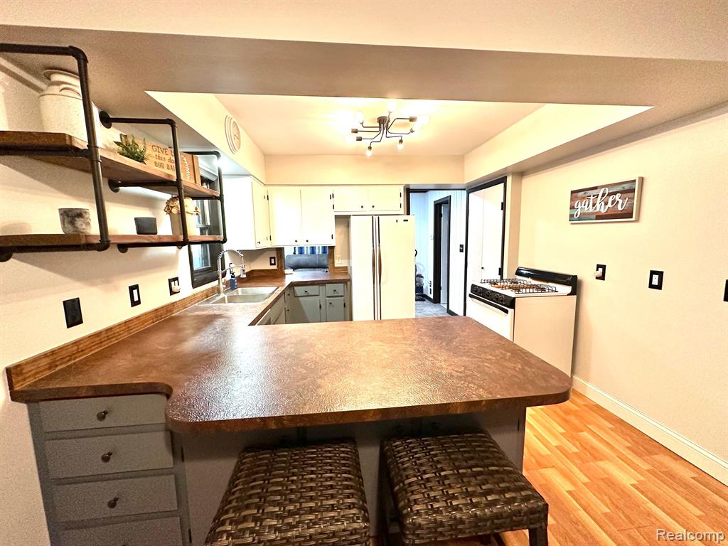 617 N LINCOLN Street, Durand, MI 48429 — Photo 10