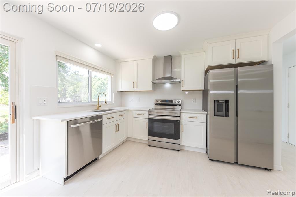 5994 Kingsfield Drive, West Bloomfield, MI — Photo 16