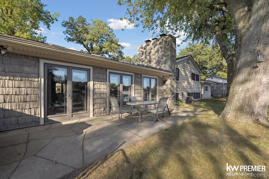 6015 Rowley Boulevard, Waterford, MI — Photo 29