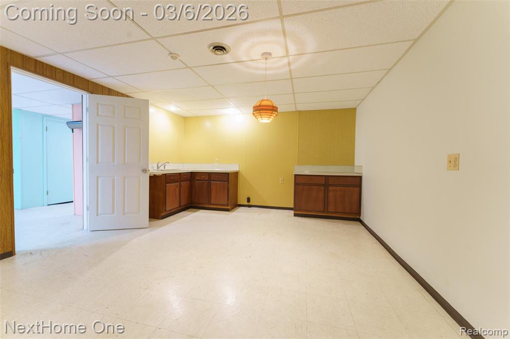 5765 Country Lane, Ypsilanti, MI 48197 — Photo 33