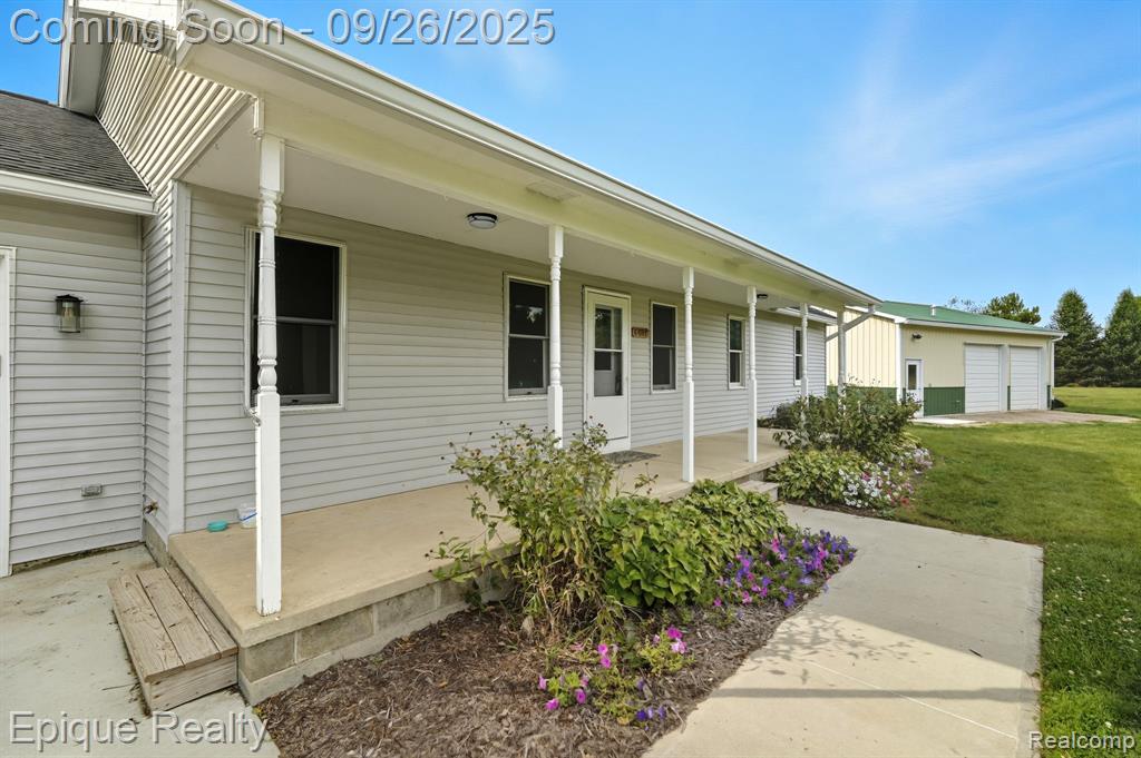 6481 Byron Road, Howell, MI 48855 — Photo 2