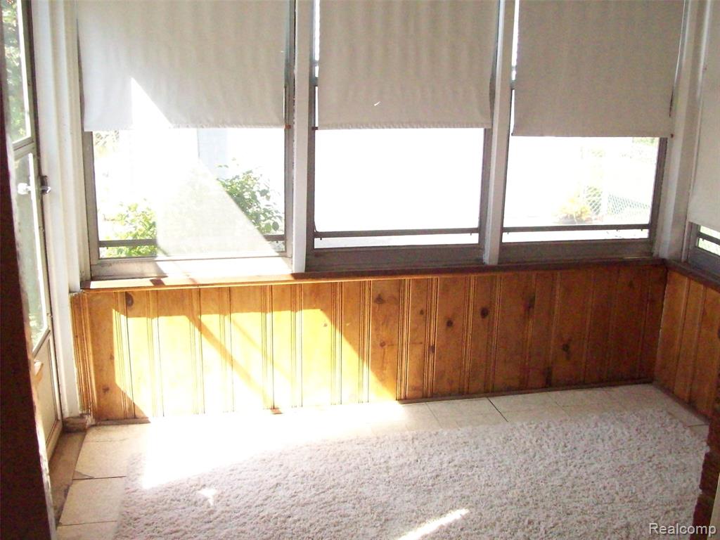 7653 Pinehurst Street, Dearborn, MI 48126 — Photo 17