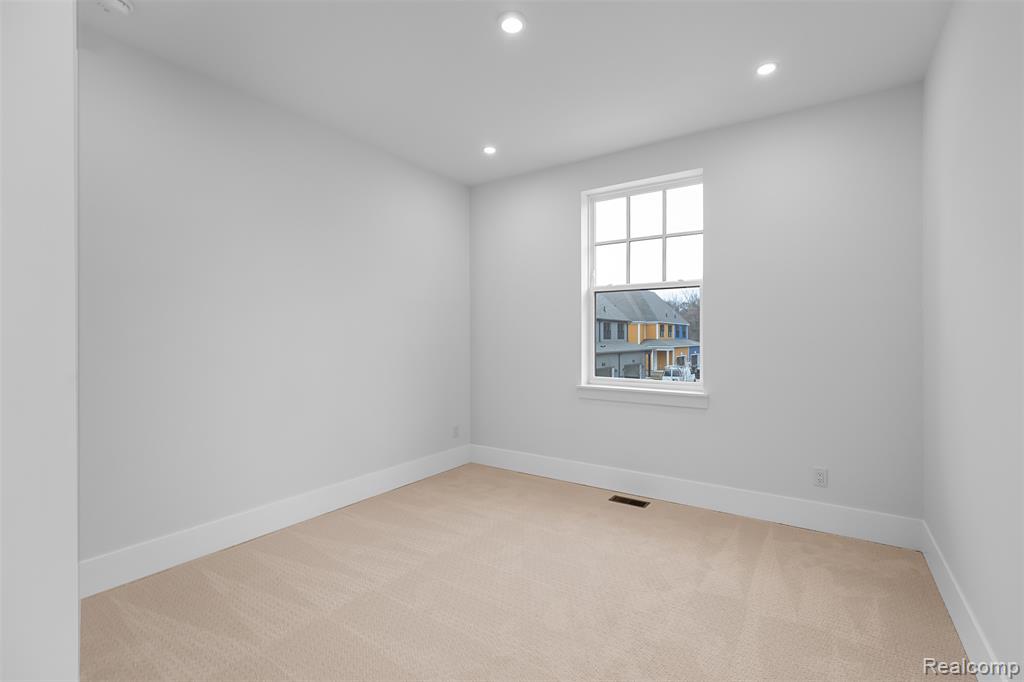 410 S Center Street, Northville, MI 48167 — Photo 28