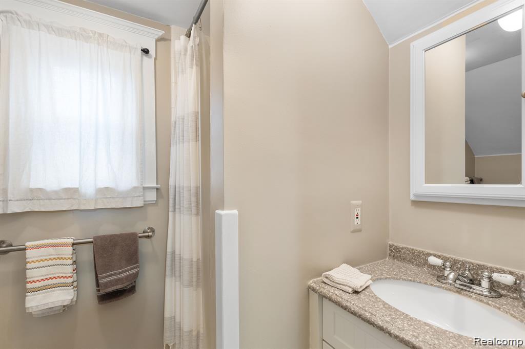 700 PRINCETON Road, Berkley, MI 48072 — Photo 22