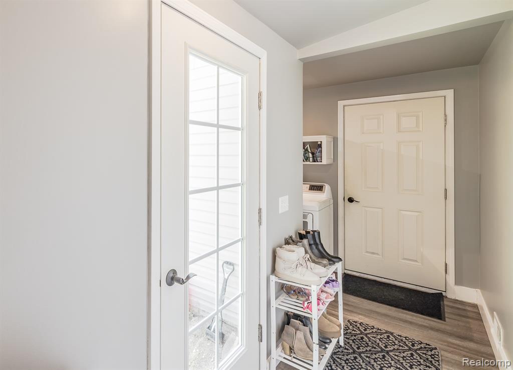 5701 Parkdale Street, Shelby Twp, MI 48317 — Photo 11