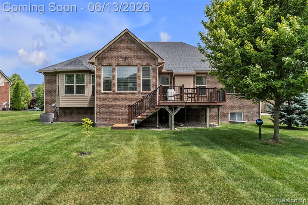 23719 Stoneleigh Drive, South Lyon, MI 48178 — Photo 57