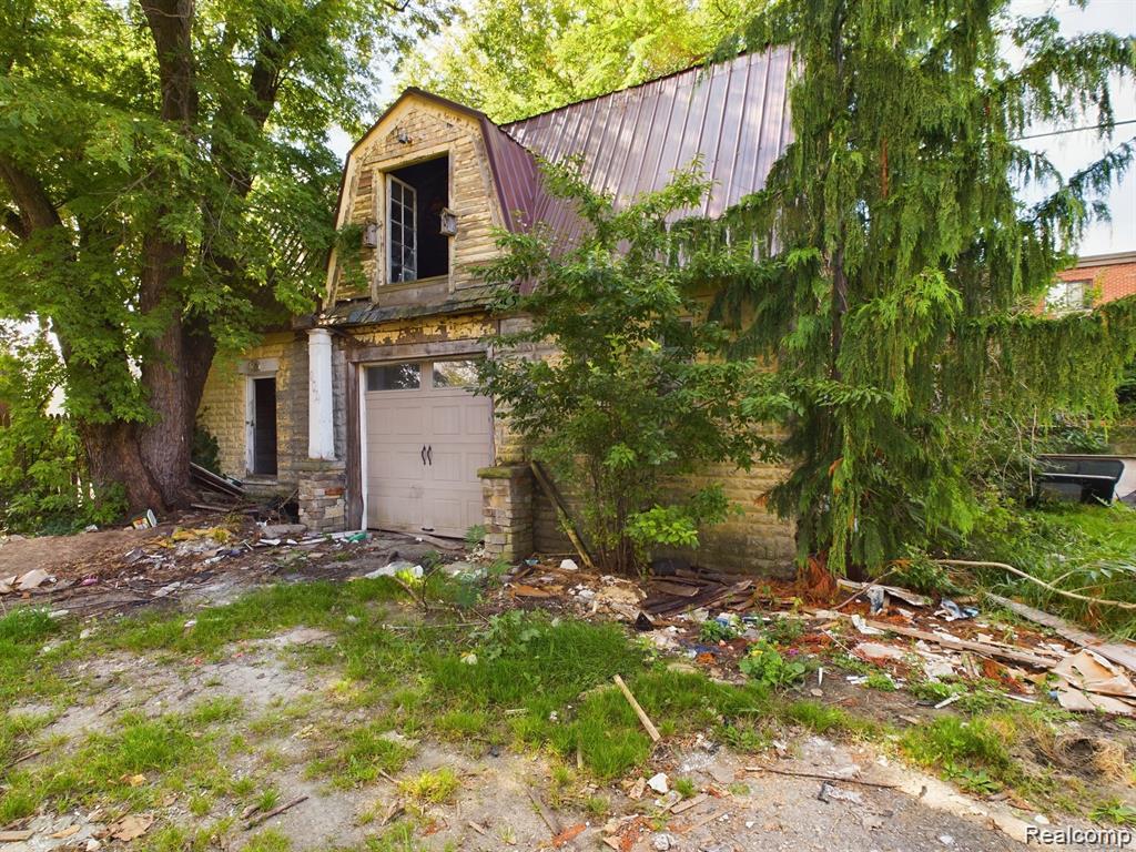 821 M L King Avenue, Flint, MI 48503 — Photo 5