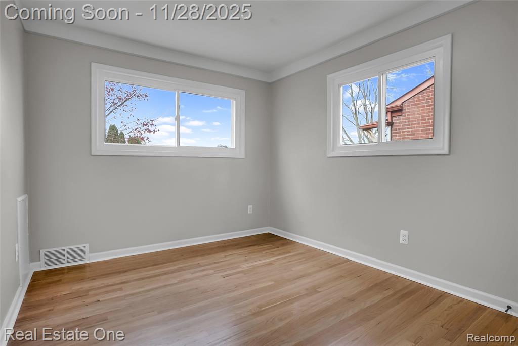 556 Harrison Street, Garden City, MI — Photo 16