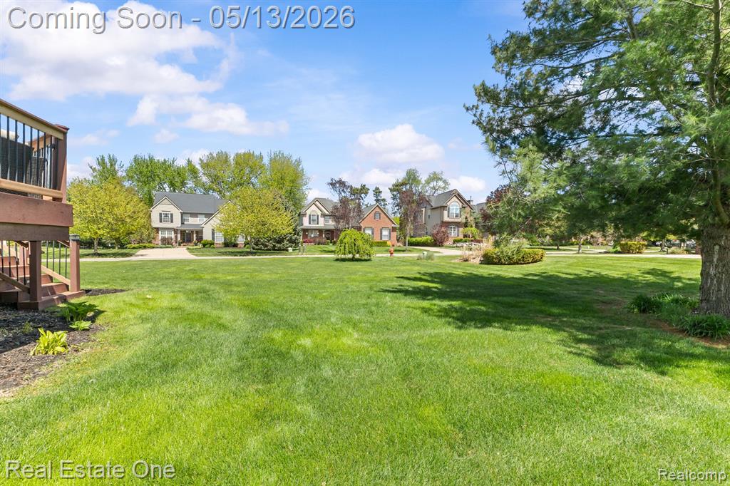 2057 Warbler Court, Commerce Twp, MI 48382 — Photo 35