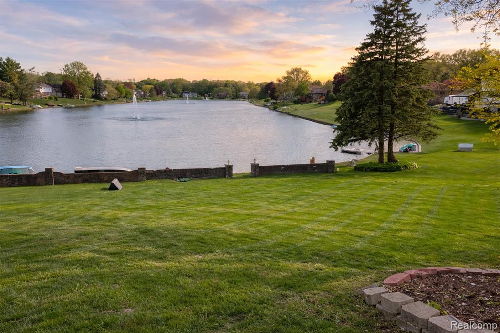 54832 Blue Cloud Drive, Utica, MI 48315 — Photo 56