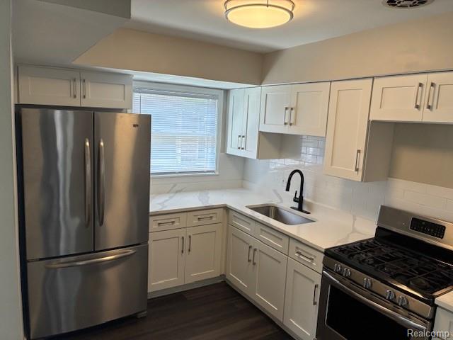 9911 Kinloch, Redford, MI 48239 — Photo 2