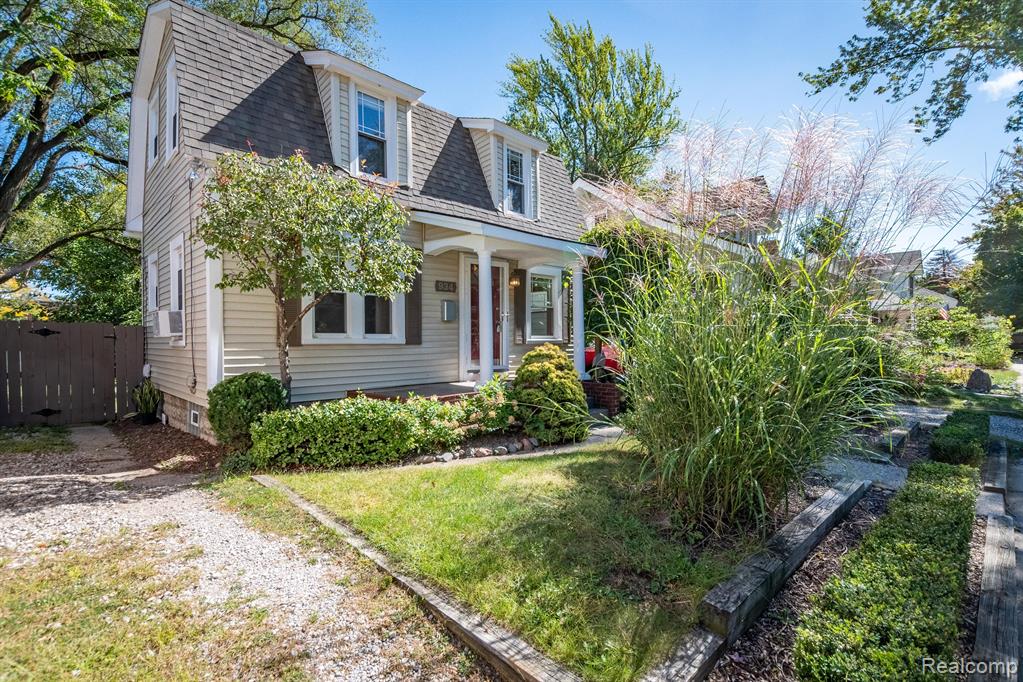 934 N CENTER Street, Royal Oak, MI 48067 — Photo 20