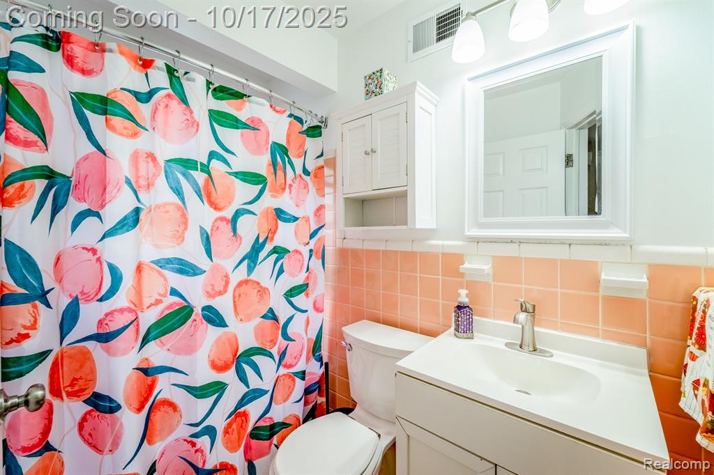 6384 Buckingham Avenue, Allen Park, MI 48101 — Photo 18