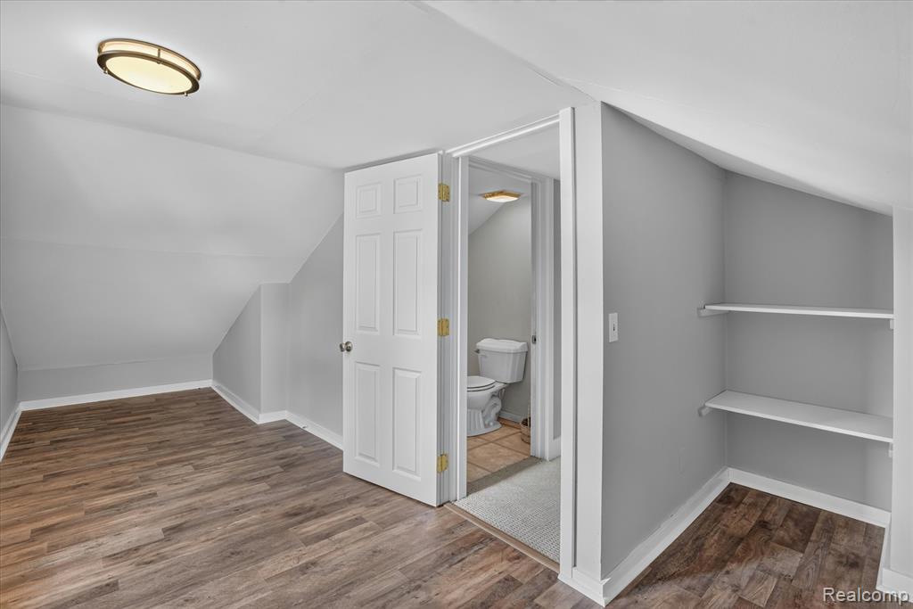 410 S Center Street, Howell, MI 48843 — Photo 28