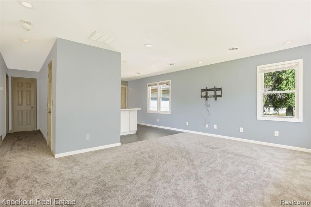 5360 S GRAHAM Road, St. Charles, MI 48655 — Photo 8