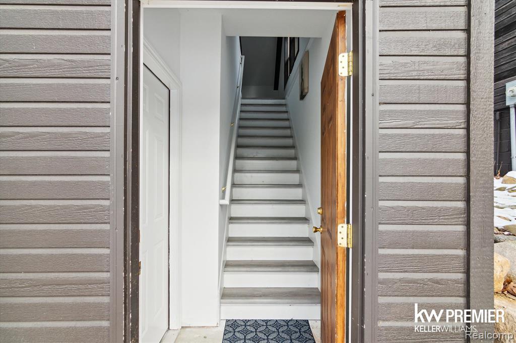 897 Annie Lang Drive, Milford, MI 48381 — Photo 53