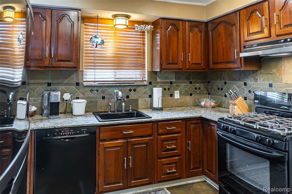 4183 Cornwall Street, Berkley, MI 48072 — Photo 4