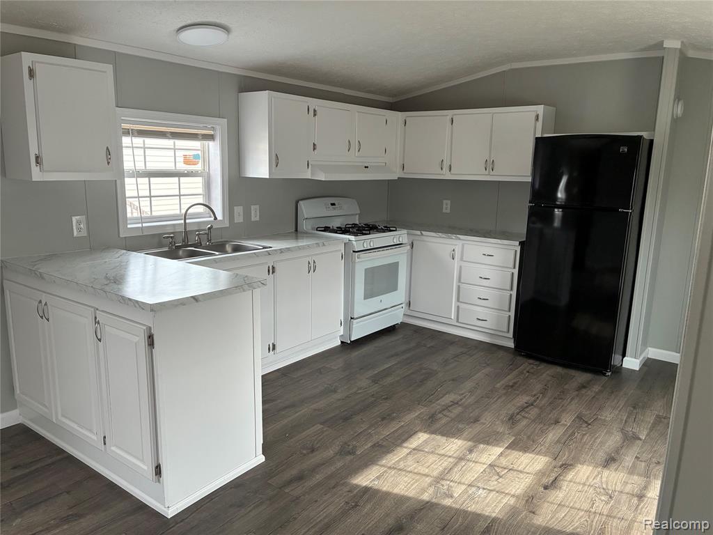 7306 Pipes Circle, Alma, MI 48801 — Photo 13