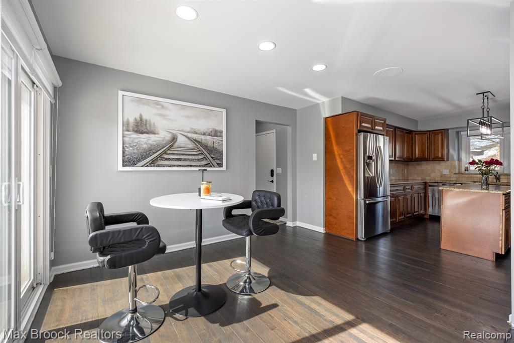 5547 MAPLE LEAF Court, West Bloomfield, MI — Photo 14